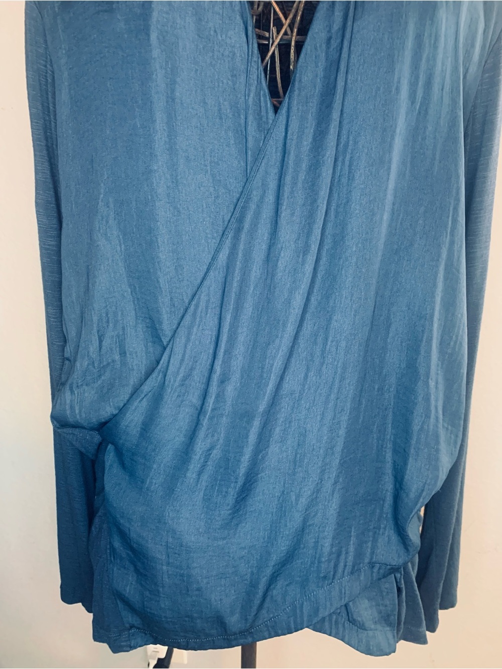 Anthropologie DOLAN Women’s Navy Faux Wrap Long Sleeve Top. Size XL . SKU 048 - Picture 6 of 11